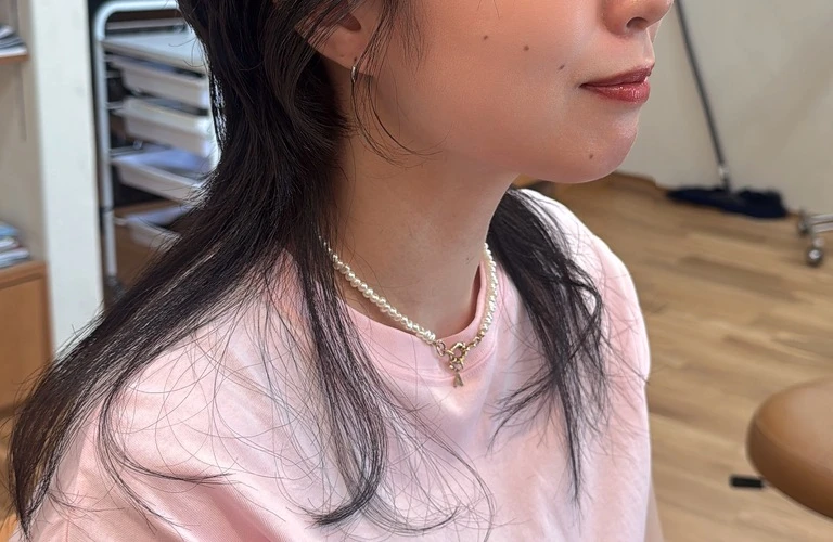 新しい自分を発見するロングウルフカット！